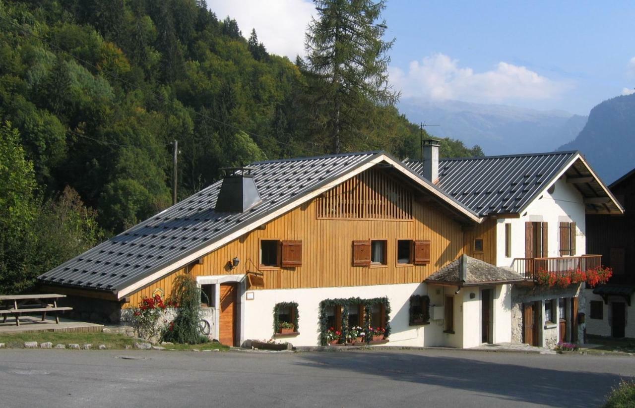 Gite Des Moulins Samoëns Esterno foto